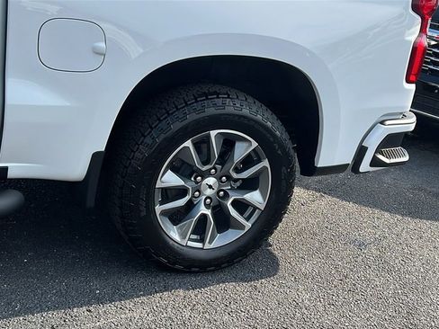New 2026 Chevrolet Silverado 1500 RST w/ RST All Star Premium Package image 9