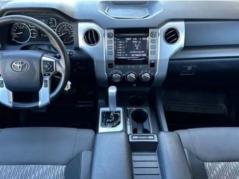 Used 2018 Toyota Tundra SR5 image 5
