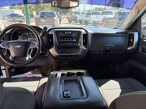 Used 2015 Chevrolet Silverado 2500 LT w/ LT Convenience Package image 19