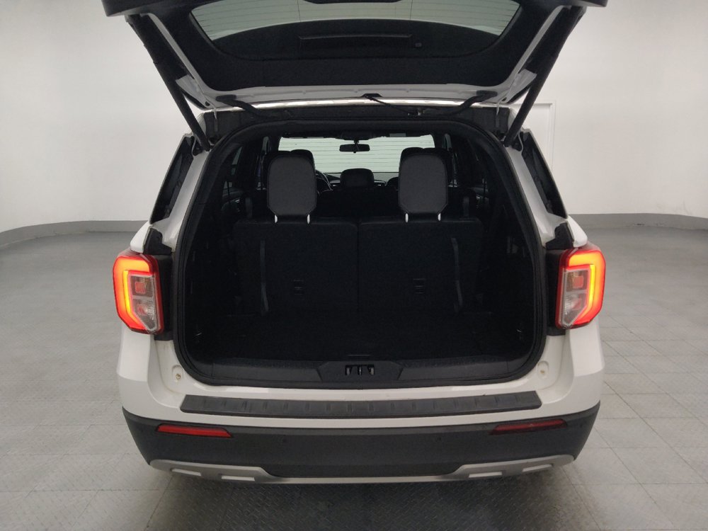 Used 2020 Ford Explorer XLT w/ Equipment Group 202A RWD image 29