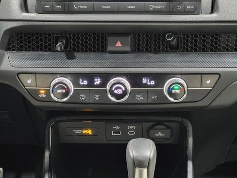 Certified 2024 Honda CR-V EX image 20