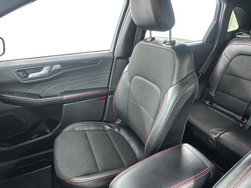 Used 2023 Ford Escape ST-Line image 13