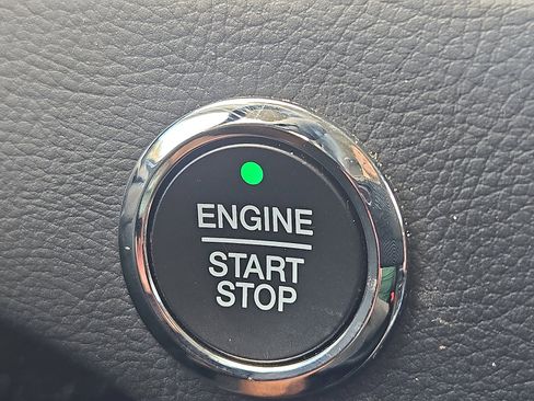 Certified 2022 Ford Edge SEL w/ Convenience Package image 22