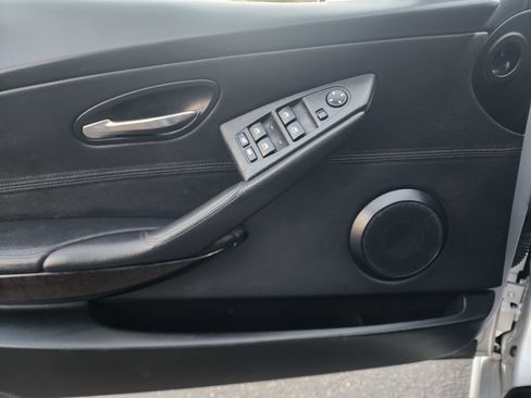 Used 2007 BMW 650i Convertible image 19