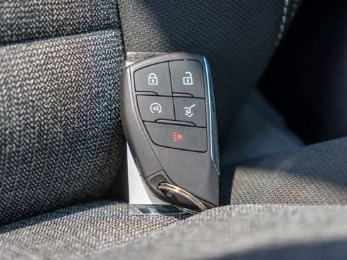 Used 2025 GMC Acadia Elevation AWD/4WD image 44