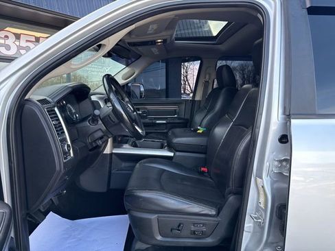 Used 2018 RAM 3500 Laramie image 26