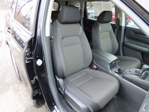 Used 2023 Honda CR-V EX image 16