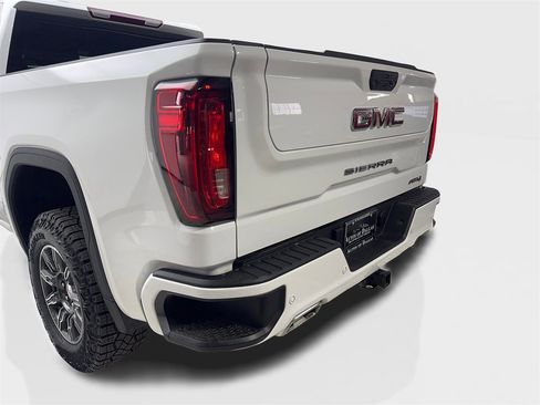 Used 2025 GMC Sierra 1500 AT4 image 19