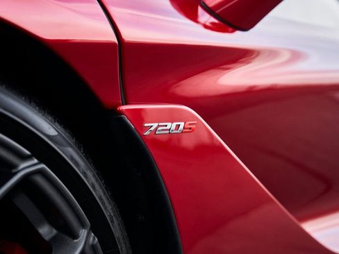 Used 2021 McLaren 720S Performance image 16