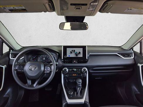Certified 2025 Toyota RAV4 XLE AWD/4WD image 18