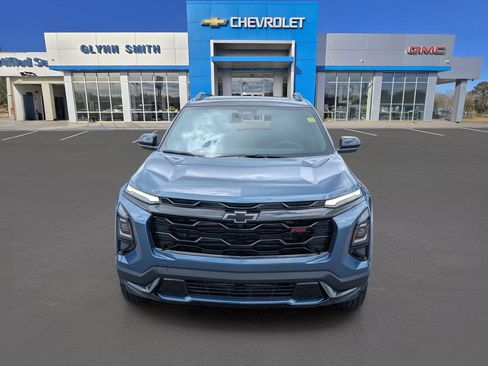 New 2026 Chevrolet Equinox RS w/ Convenience Package III FWD image 2