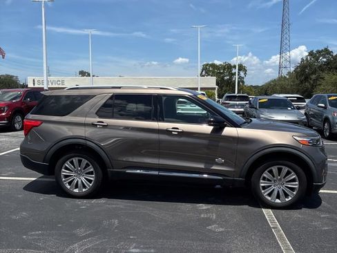 Used 2021 Ford Explorer King Ranch w/ Premium Technology Package AWD/4WD image 1