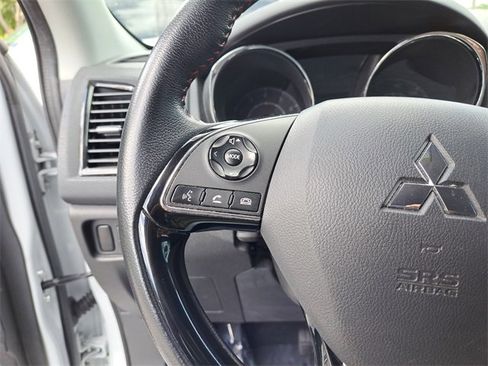 Used 2022 Mitsubishi Outlander Sport LE image 16