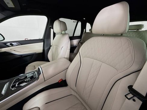 New 2026 BMW X5 xDrive50e image 22