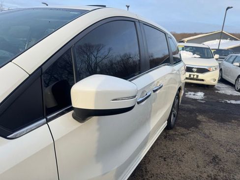 Used 2018 Honda Odyssey Touring image 14