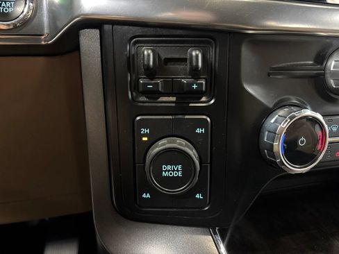 Used 2023 Ford F150 Lariat w/ Trailer Tow Package AWD/4WD image 26
