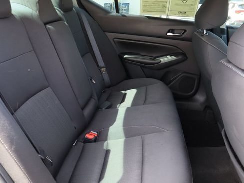 Used 2022 Nissan Altima 2.5 SV FWD image 25