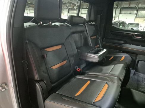 Used 2022 GMC Sierra 1500 AT4 w/ Technology Package image 28