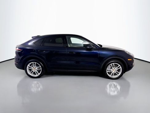 Certified 2023 Porsche Cayenne Coupe AWD/4WD image 8