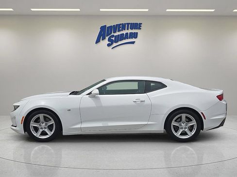 Used 2023 Chevrolet Camaro LT RWD image 4