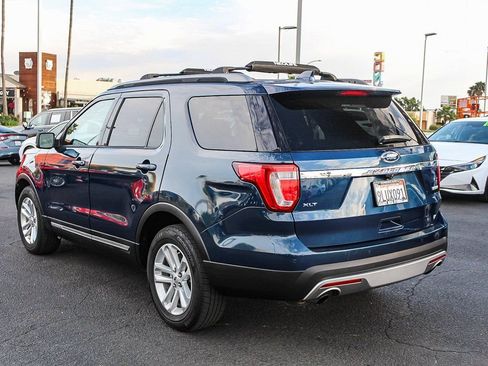 Used 2017 Ford Explorer XLT w/ Equipment Group 202A image 7
