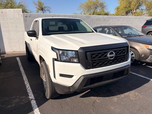 Used 2024 Nissan Frontier S RWD image 4
