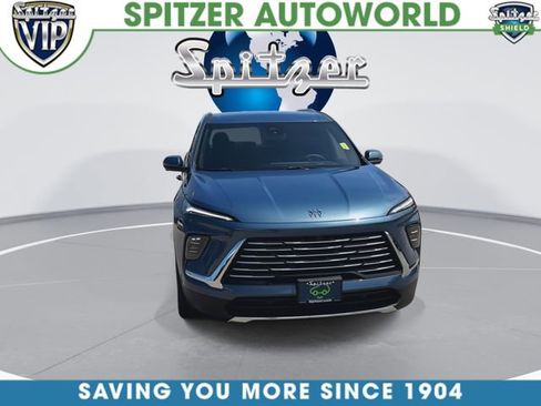 Used 2025 Buick Enclave Preferred AWD/4WD image 3