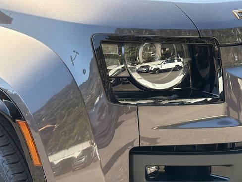 New 2026 Land Rover Defender 110 OCTA AWD/4WD image 11