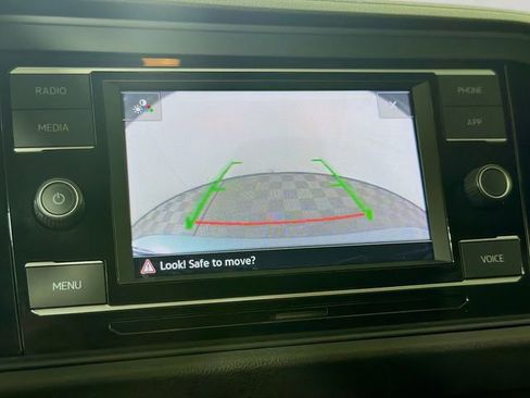 Used 2022 Volkswagen Jetta SE FWD image 15
