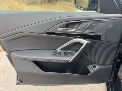 Used 2026 BMW X1 xDrive28i image 9