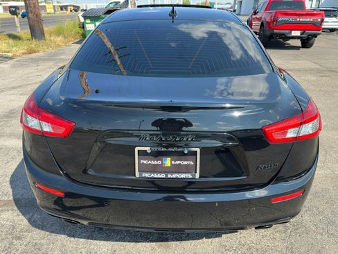 Used 2017 Maserati Ghibli S image 10