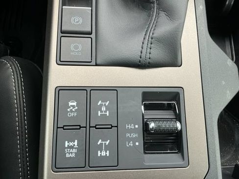 Certified 2026 Toyota Land Cruiser w/ Premium Package AWD/4WD image 30