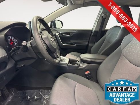 Used 2019 Toyota RAV4 XLE image 8