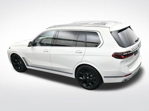 New 2026 BMW X7 xDrive40i image 24