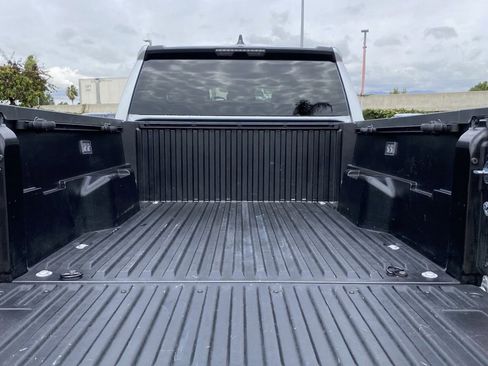 Certified 2025 Toyota Tacoma SR image 17