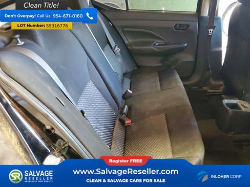 Used 2020 Nissan Versa S FWD image 13