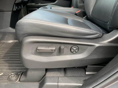 Certified 2024 Honda Odyssey Touring image 30