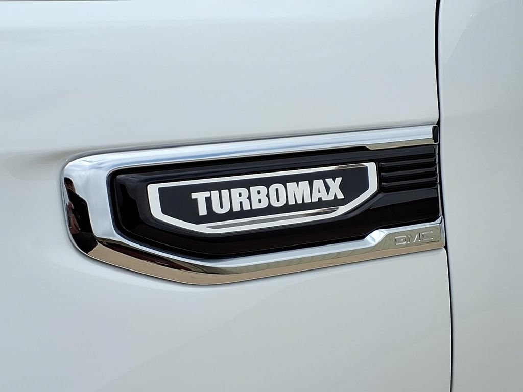 New 2026 GMC Sierra 1500 SLE RWD image 9