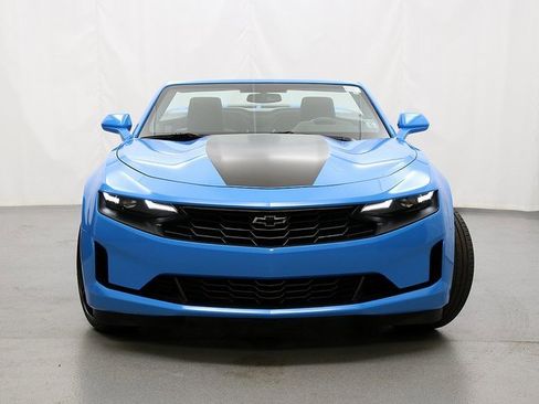 Used 2023 Chevrolet Camaro LT w/ Technology Package image 5