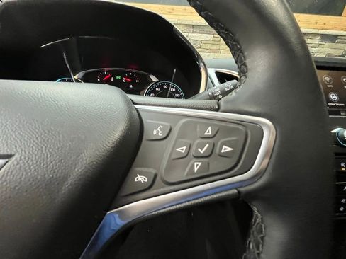Used 2023 Chevrolet Equinox LT AWD/4WD image 17