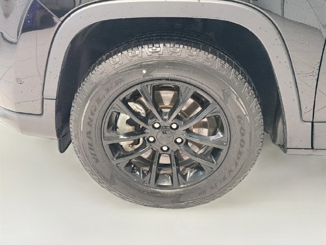 Used 2023 Jeep Cherokee Altitude Lux w/ Lux Elite Package AWD/4WD image 27