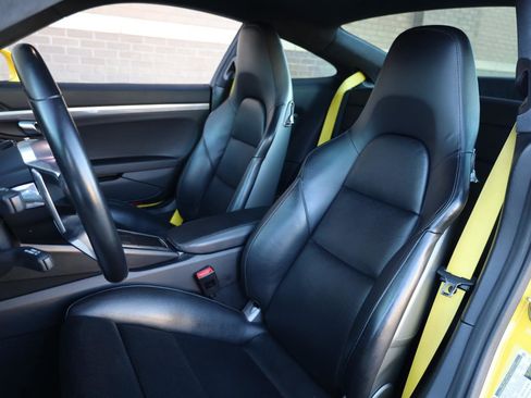 Used 2019 Porsche 911 Carrera 4S AWD/4WD image 19