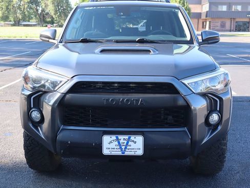 Used 2020 Toyota 4Runner TRD Off-Road AWD/4WD image 12