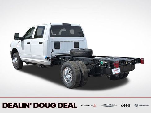 New 2026 RAM 3500 Tradesman AWD/4WD image 3