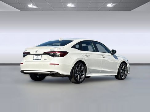 Certified 2025 Honda Civic Sport Touring image 9