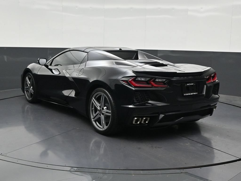 Used 2026 Chevrolet Corvette Stingray Convertible w/ 1LT RWD image 3