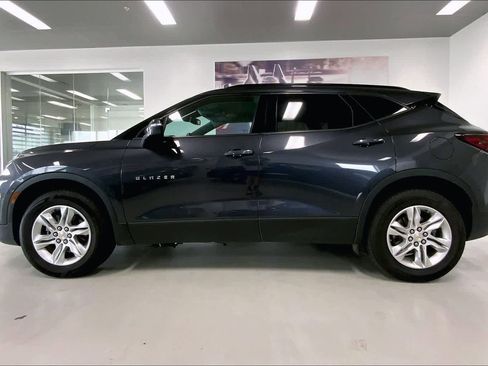 Used 2022 Chevrolet Blazer LT image 3