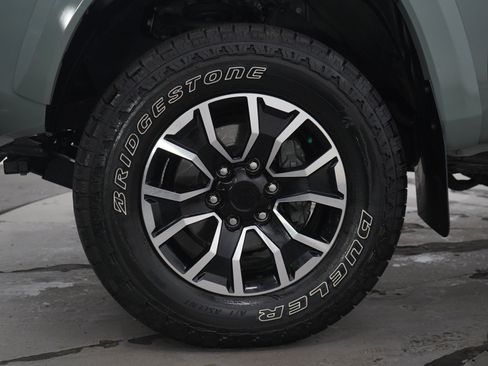 Used 2023 Toyota Tacoma TRD Sport AWD/4WD image 29