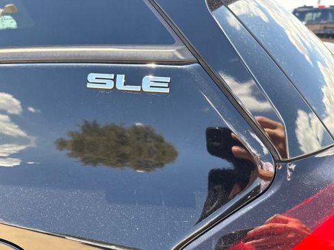 Used 2019 GMC Terrain SLE w/ LPO, Cargo Package FWD image 10