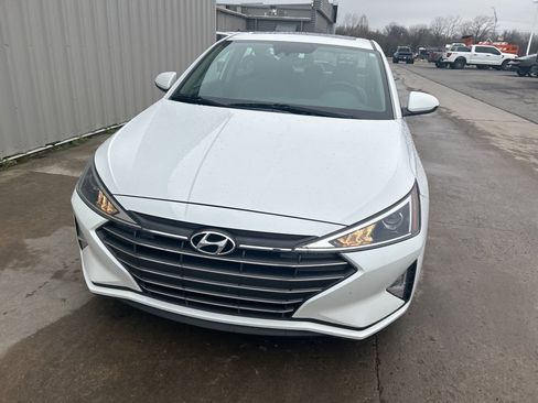 Used 2020 Hyundai Elantra Value Edition w/ Cargo Package (C1) image 2